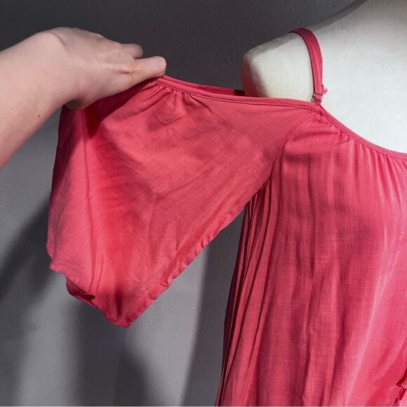 Coral color a-line cold Shoulder short sleeve mini dress with lace details - Picture 3 of 13